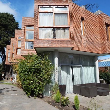 Hotel Aeropuerto Ezeiza Casa De Mr Monte Grande Extérieur photo